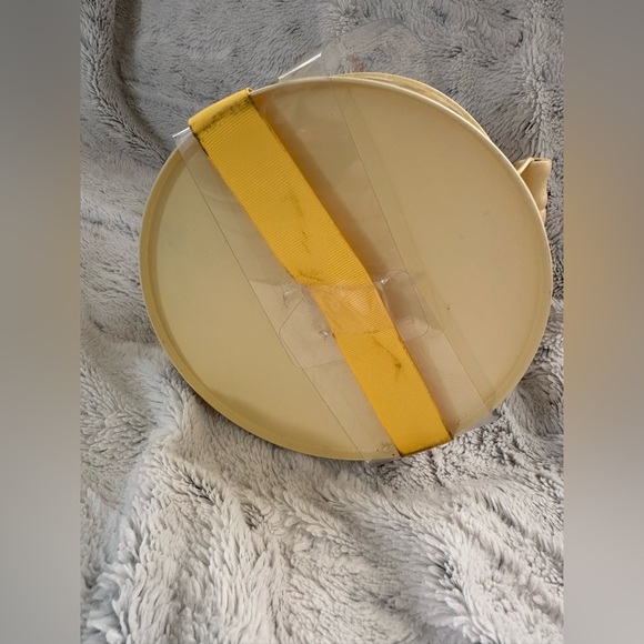 Taylor & finch Australia Gardenia & lily luxury 8 piece set - New& Sealed- - Picture 7 of 10